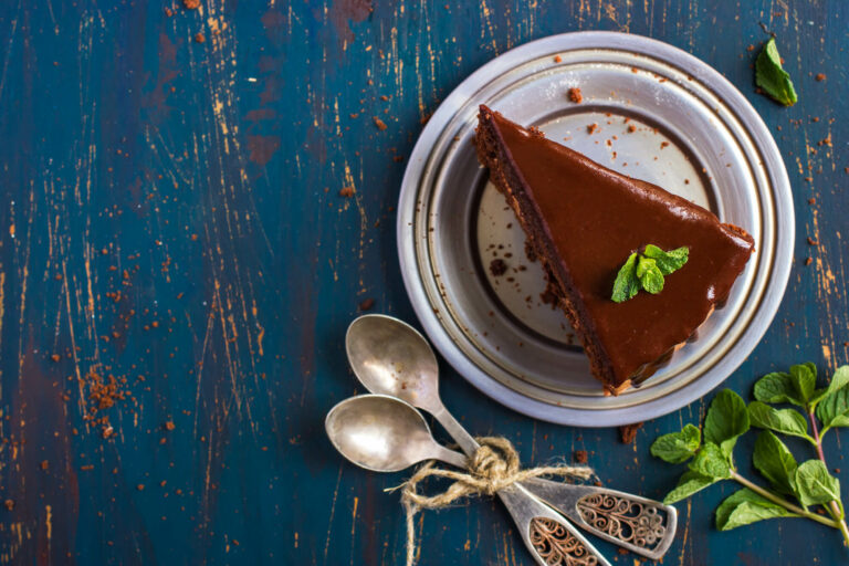 5 Desserts That Pair Beautifully with Coffee